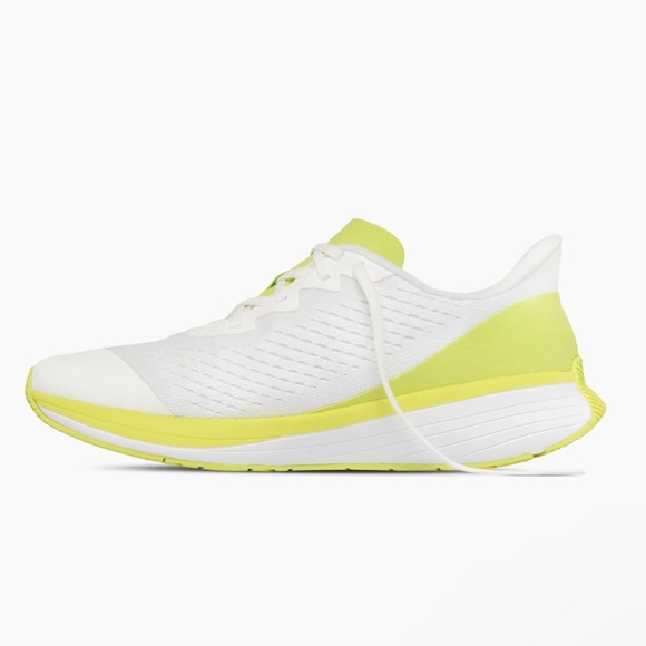 New MSRP $150 Lane Eight Men's Relay Trainer Shoes in Key Lime - Size 13 - Picture 2 of 16